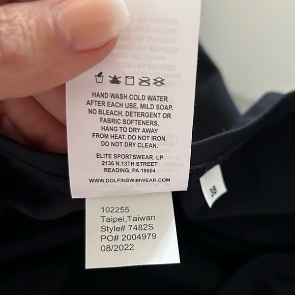 Dolfin One Piece Swimsuit Size 38 (8) - Picture 10 of 11